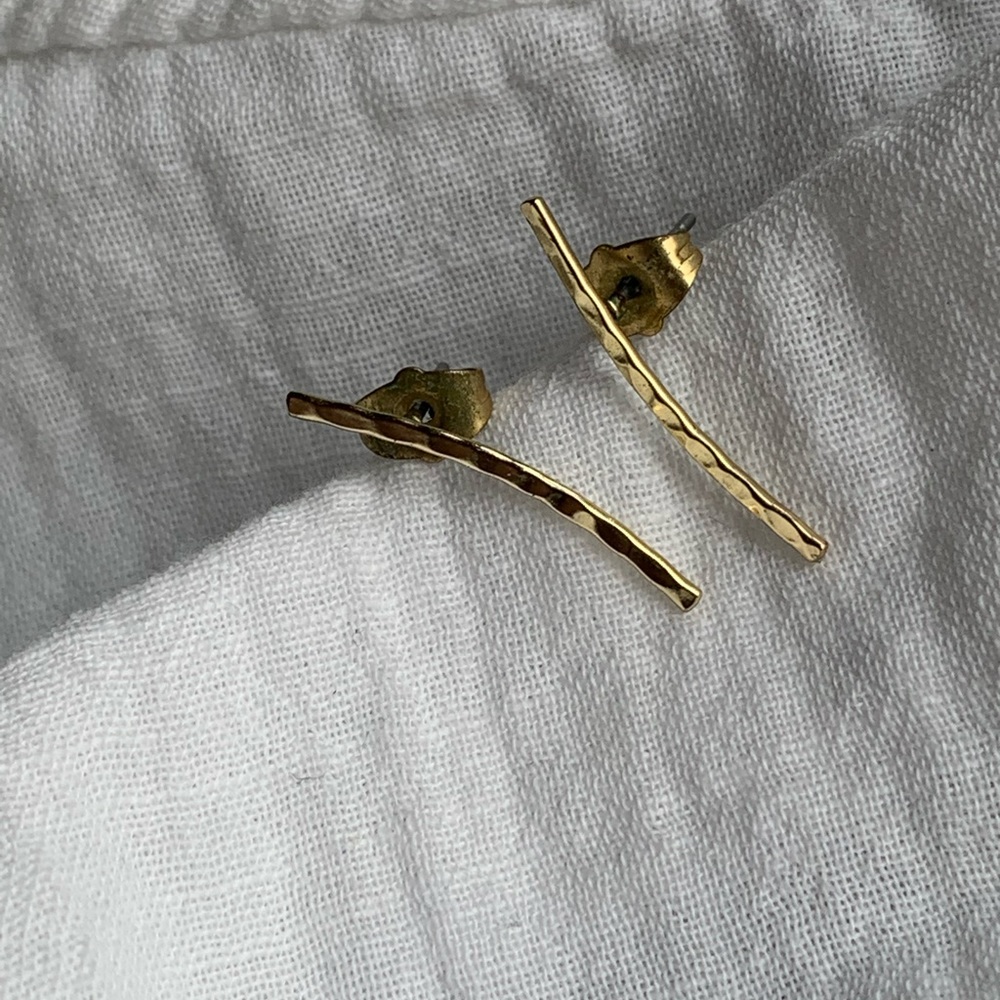 Anthropologie gold earring